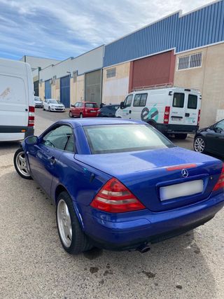 Mercedes-Benz SLK 230