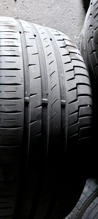 225/50 R18 99W