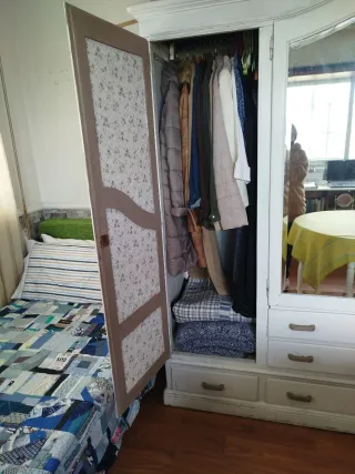 Armario ropero de madera roble y cristal