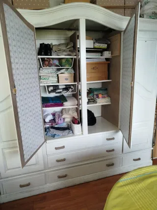 Armario ropero de madera roble y cristal