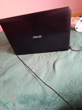 Portátil Asus 8GB RAM 256GB SSD