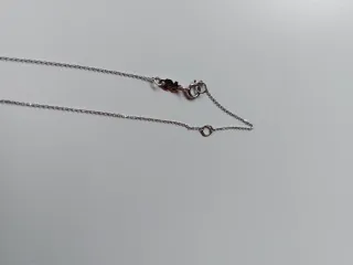 Collar Tous Mamá oro blanco y diamantes.