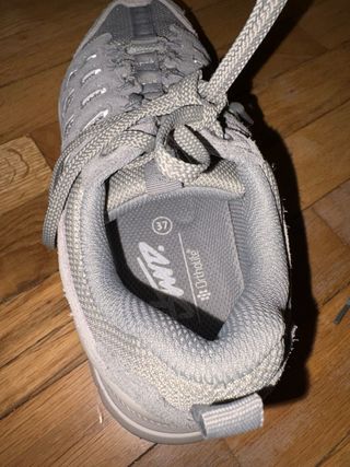 Zapatillas Pull and Bear grises