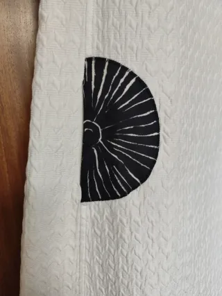 Vestido blanco sin mangas con estampado