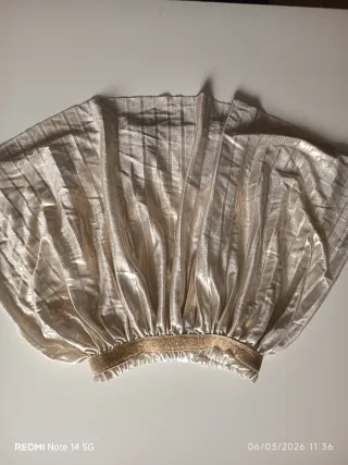 Falda dorada niña 6-7 años. 122cm.