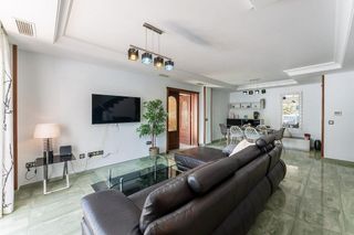 Casa pareada en alquiler en Torrequebrada en Benalmádena