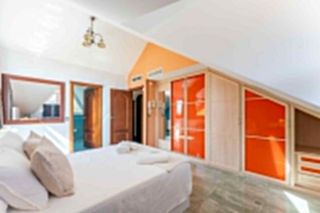 Casa pareada en alquiler en Torrequebrada en Benalmádena