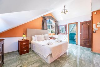 Casa pareada en alquiler en Torrequebrada en Benalmádena