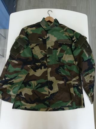 Chaqueta militar camuflaje Talla L