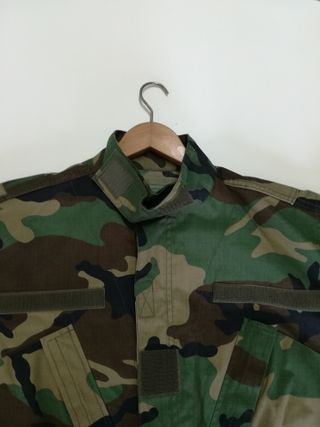 Chaqueta militar camuflaje Talla L