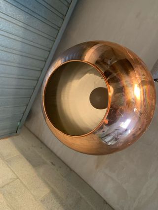 Lámpara colgante esférica dorada