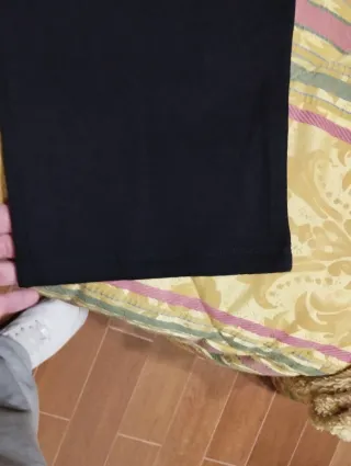 Pantaloni neri morbidi con tasconi