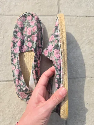 Espadrillas floreali rosa e nero