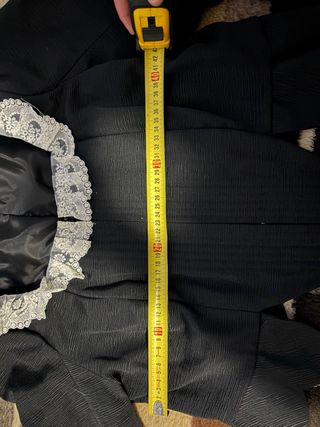 Corpiño fallera negro con encaje blanco