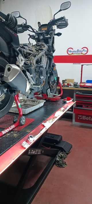 Bridgestone BT023GT 180/55ZR17 73W