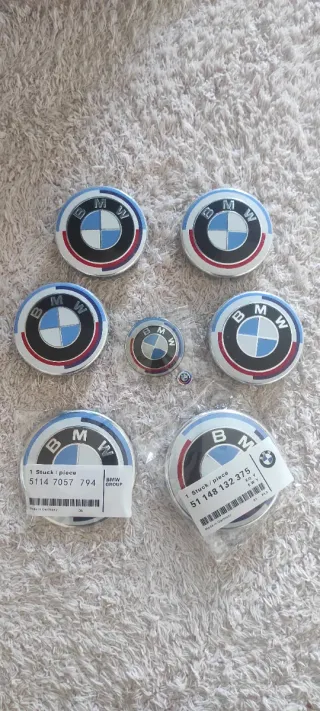 8 Logos BMW 50 Aniversario.-