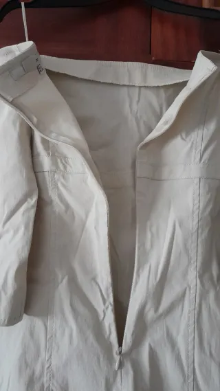 Vestido beige manga francesa