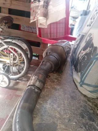 Línea de escape Akrapovič carbono