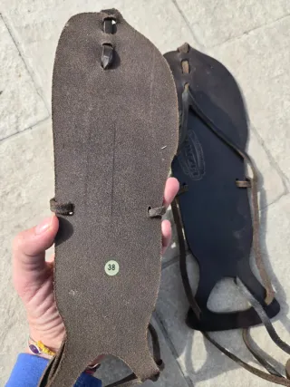 Sandali in vera pelle con lacci