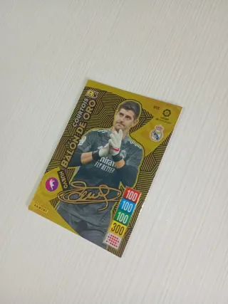 Courtois ~ Balón de Oro 21-22 Firmado