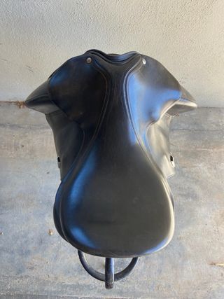 Montura Doma Bates Innova 17.5”