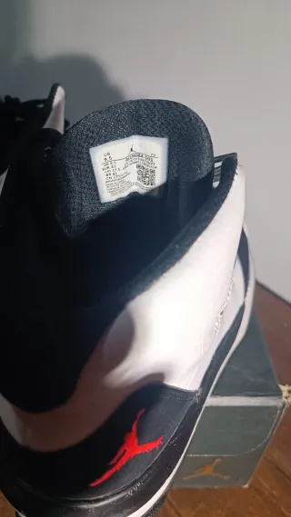 Air Jordan Aura Talla 43 42