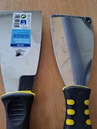 Lote 2 espátulas mango negro y amarillo