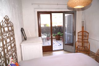 ALQUILER HABITACIÓN CON TERRAZA (BLANES)
