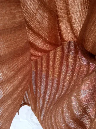 JERSEYS:ABIERTO 3XL-4XL/TONOS DORADOS 2XL::1X1,5€