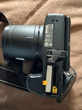 Cámara Nikon Semireflex Negra