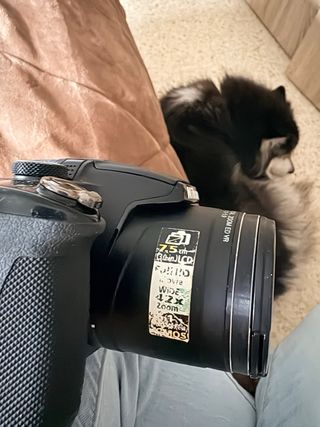 Cámara Nikon Semireflex Negra