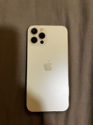 iPhone 12 pro blanco