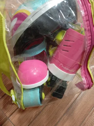 Patines y casco infantil ajustable