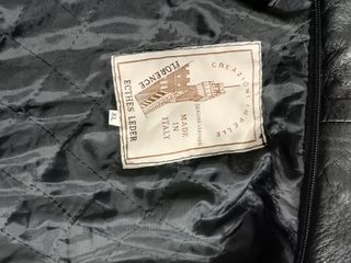 Chaqueta de piel negra