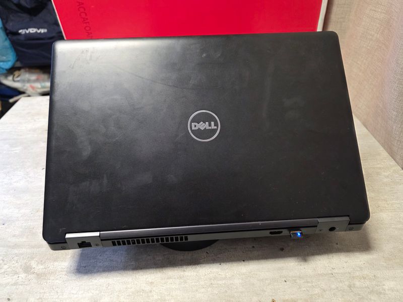 Laptop Portátil DELL i5 - 16 GB RAM SSD - WIN11 afbeelding 4