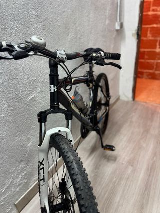 Bicicleta montaña GT poco uso