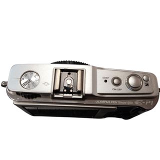 CAMARA OLYMPUS PEN E-P1+BATERIA Y CARGADOR