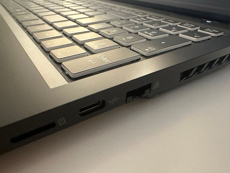 PORTATIL GAMING GIGABYTE G6 CORE i7 16GB 512G 4060 afbeelding 6