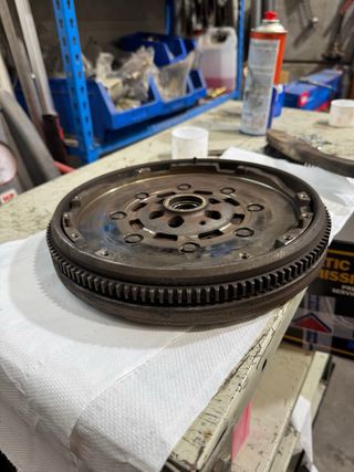 Volante motor bimasa