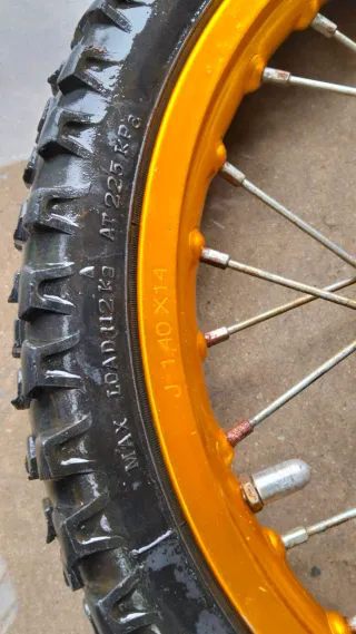 Rueda Pit Bike con Llanta Dorada y Disco