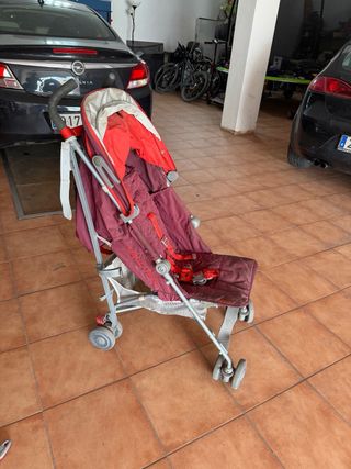 Cochecito Maclaren Rojo