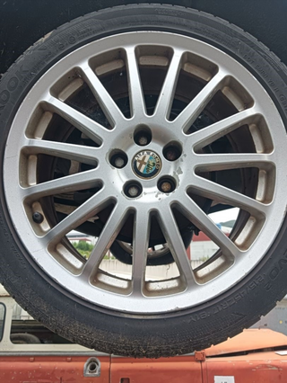 LLANTA ALFA ROMEO 147 (190) AR37203