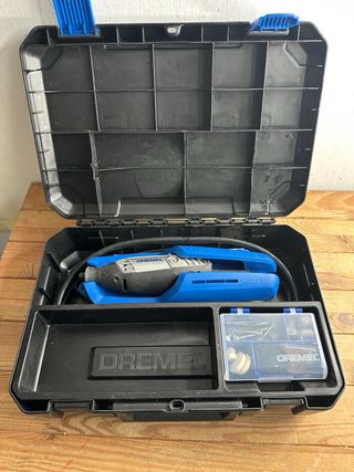 Dremel 3000 Multiherramienta 130W + Accesorios