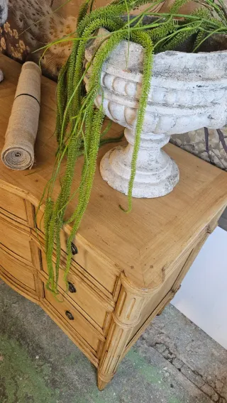 Cómoda antigua francesa de madera