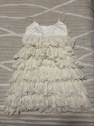Vestido de niña boutique con volantes