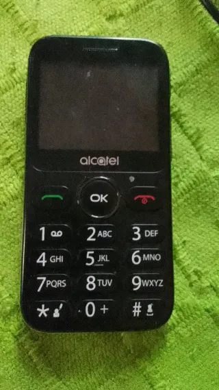 Móvil Alcatel Senior Negro