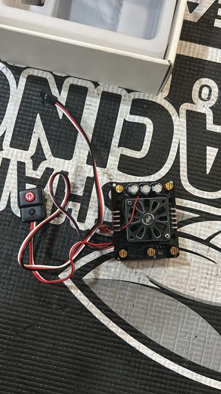 Variador Hobbywing XR8 PLUS sin estrenar