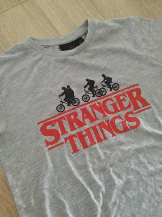 Camiseta Stranger Things Talla 9-10 años