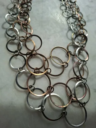 Collana con cerchi multipli