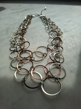 Collana con cerchi multipli